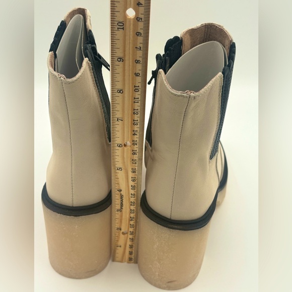 FREE PEOPLE JAMES CHELSEA BOOTS - Picture 11 of 14